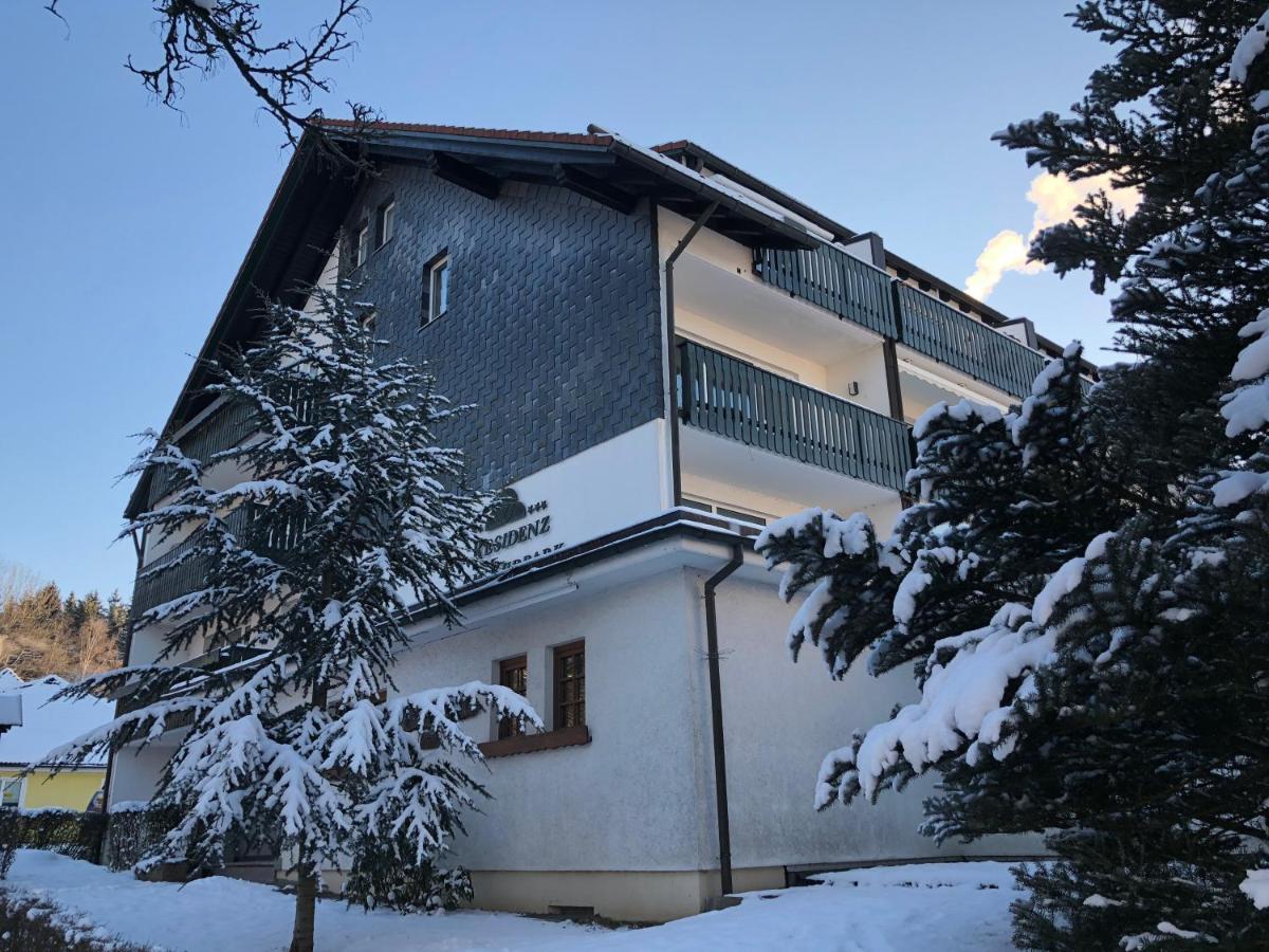 Apartment 3 *